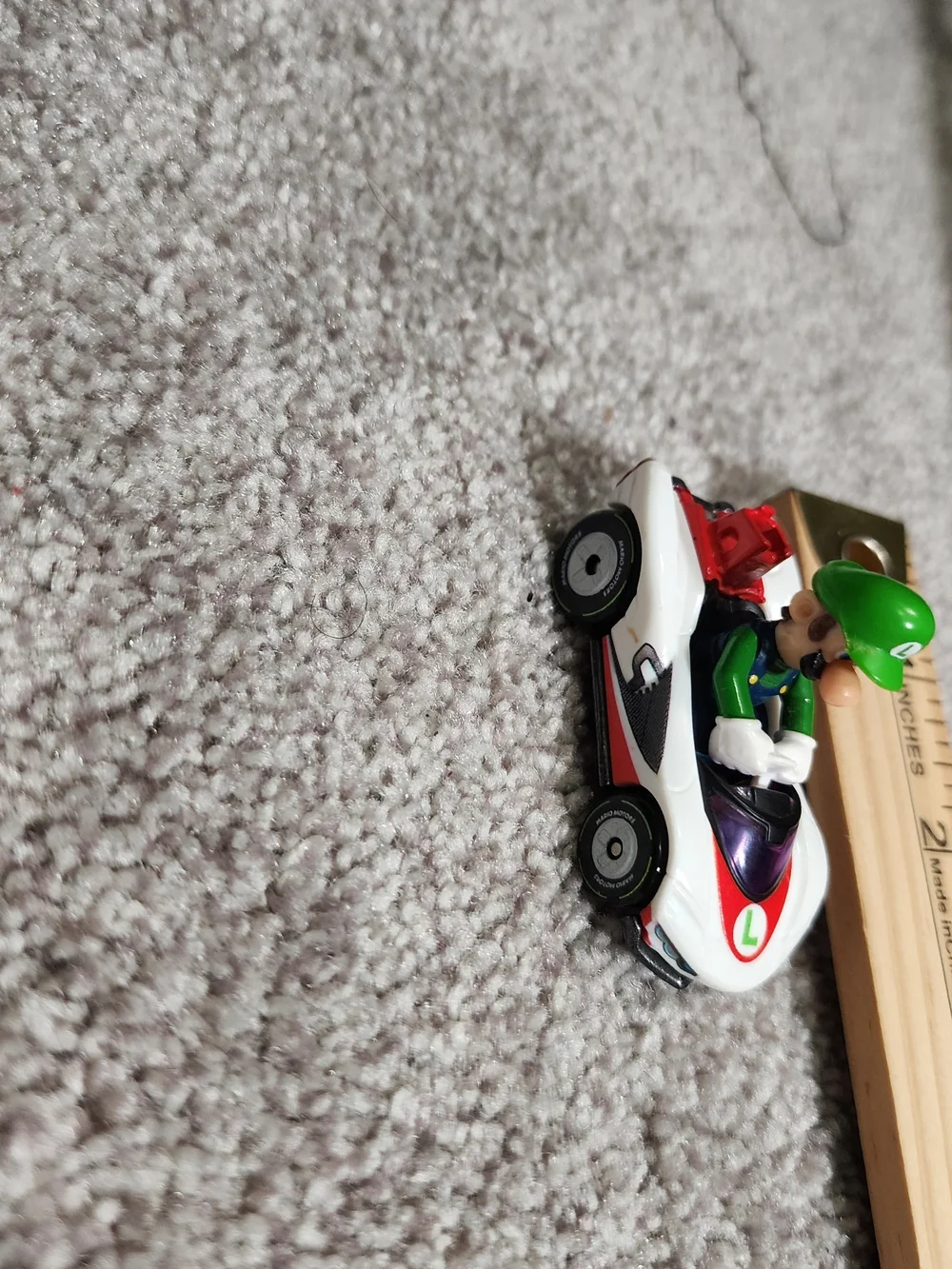 2019 Hot Wheels HW Mario Kart Luigi P-Wing L White 1:64 Diecast 2 3/8